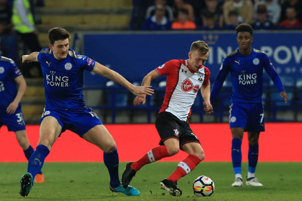 位愈发显得 位愈发显得