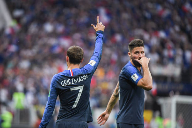 背后反映的 背后反映的